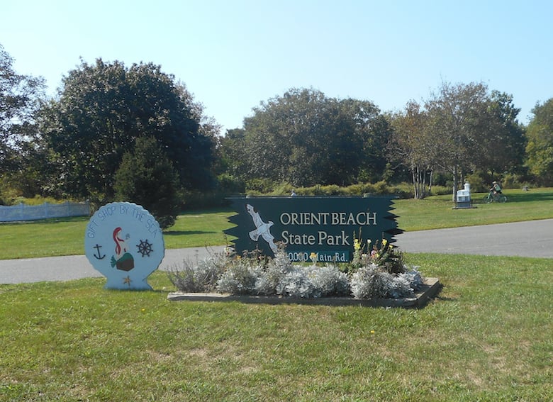 Orient_Beach_State_Park_NY_25_Entrance_Sign